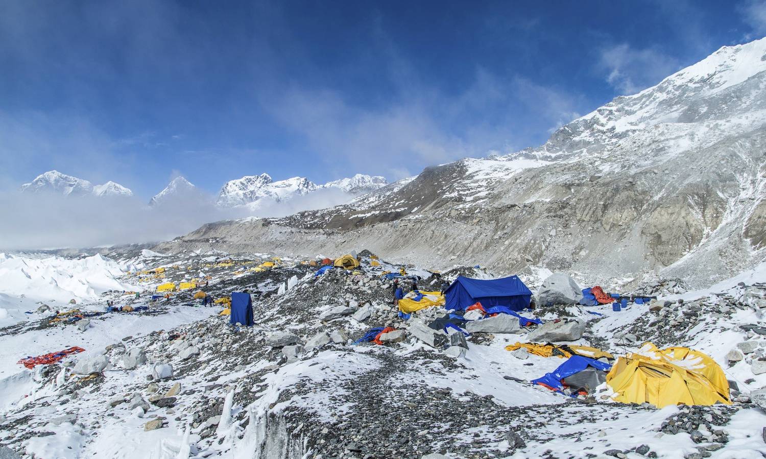 Эвакуация альпинистов с Эвереста